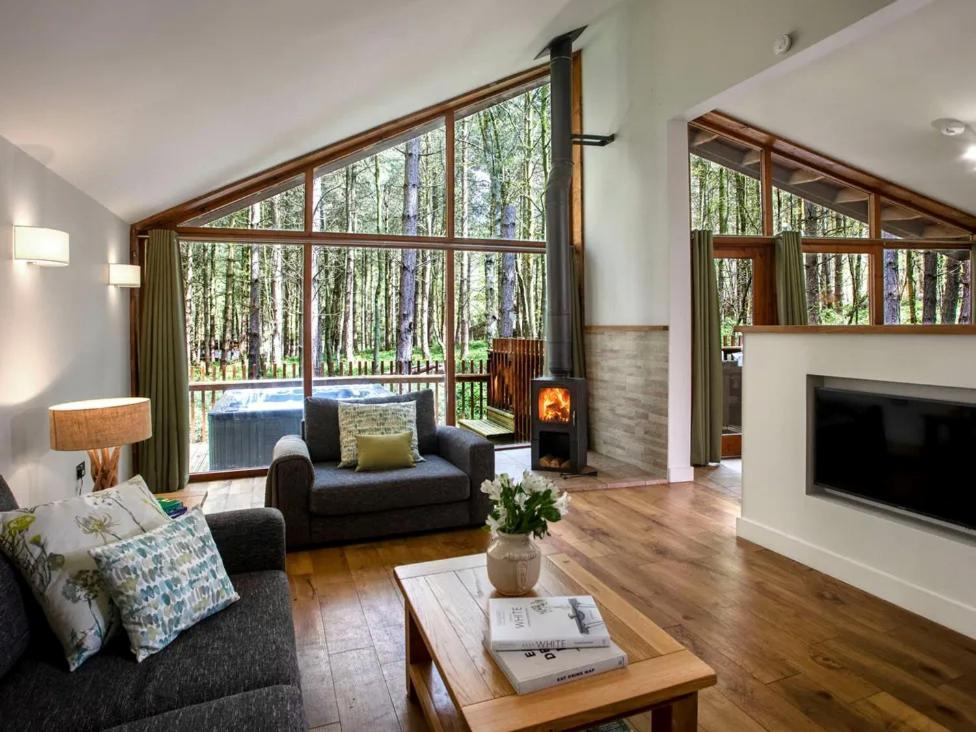 Blackwood Forest Cabins - Forest Holidays Popham Eksteriør billede